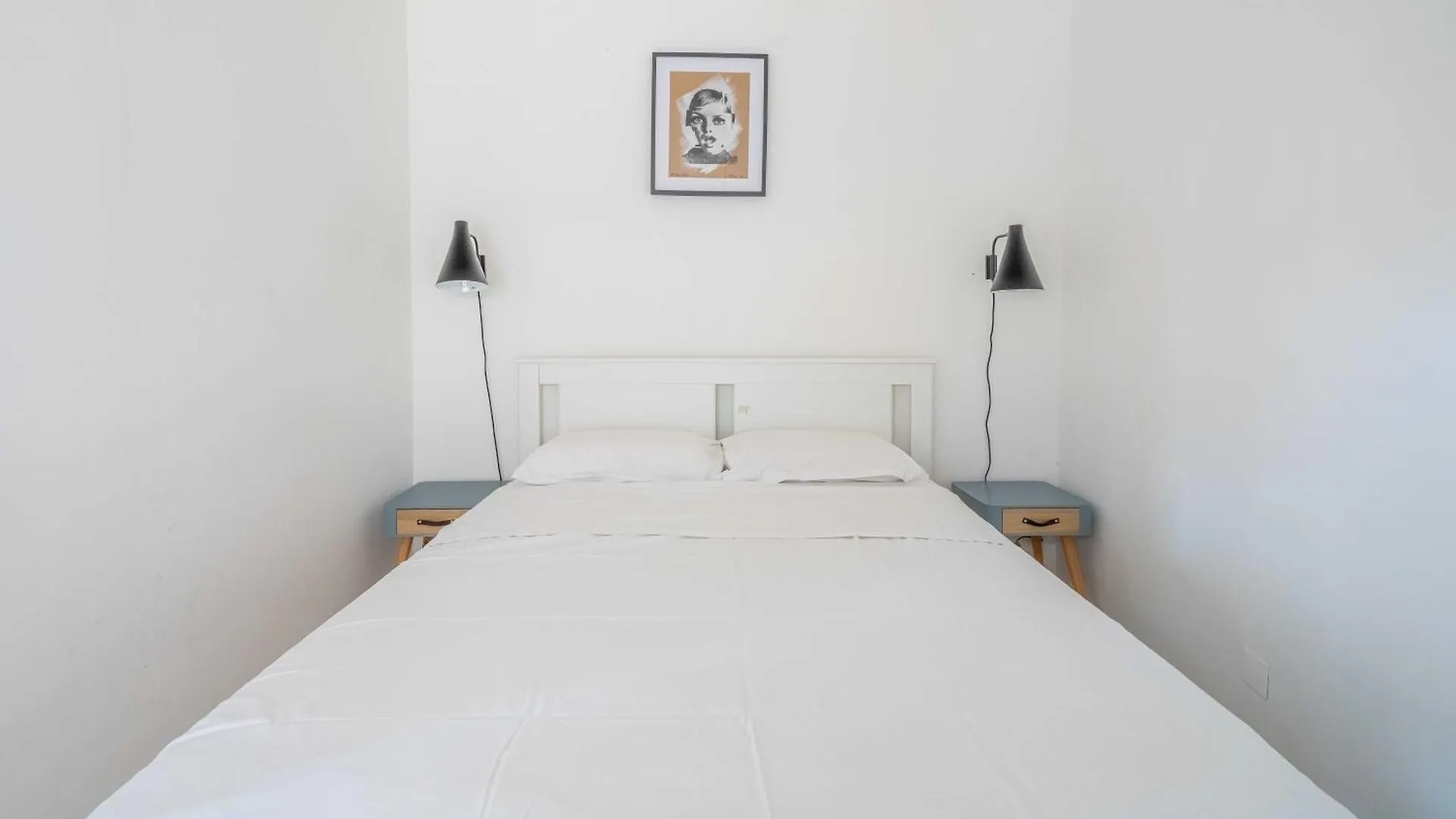 1 Bedroom Apartment In City Center, Near Old Port Marseille