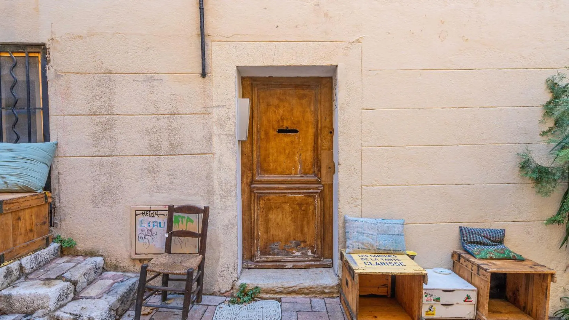 1 Bedroom Apartment In City Center, Near Old Port Marseille France